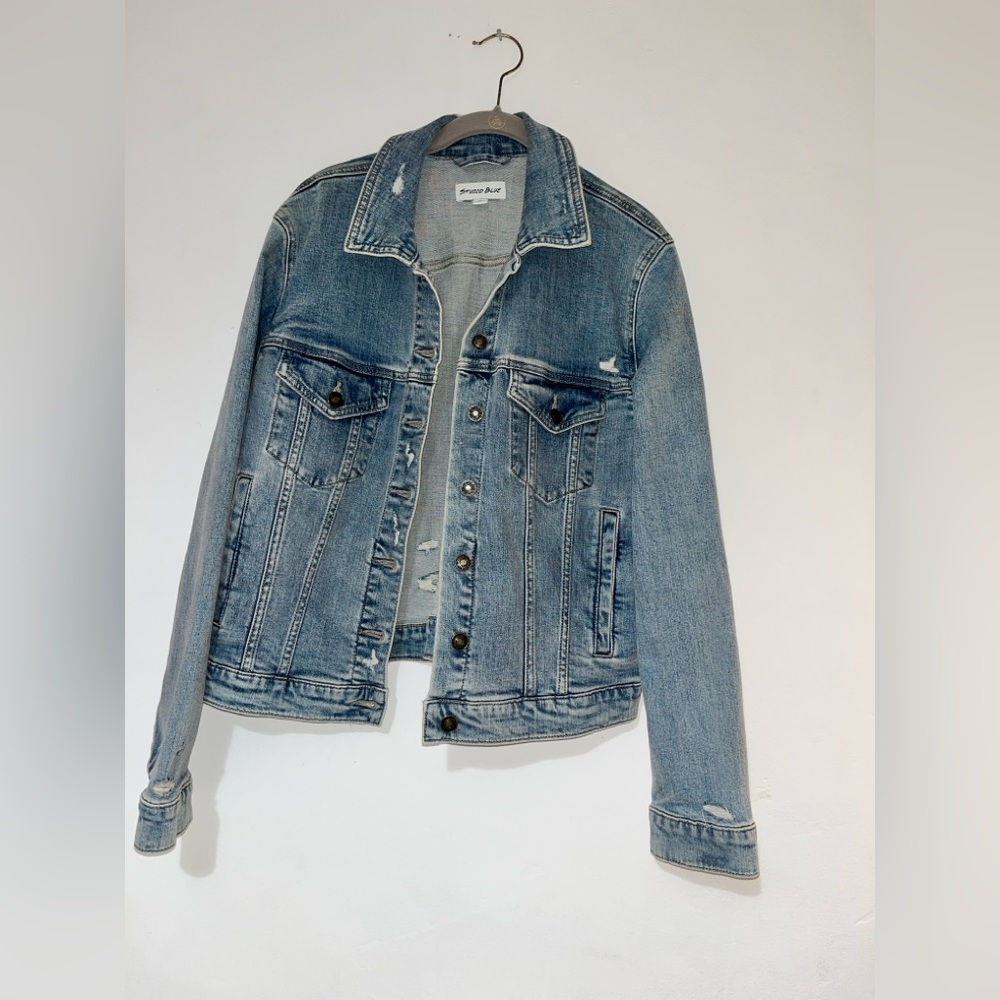Distressed Denim Jacket 💙